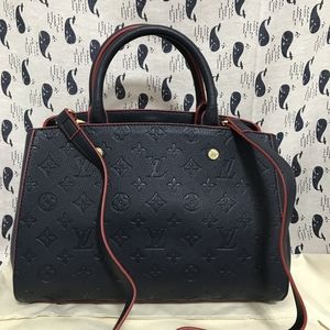 Women's Embossed Cowhide crossbody Bag